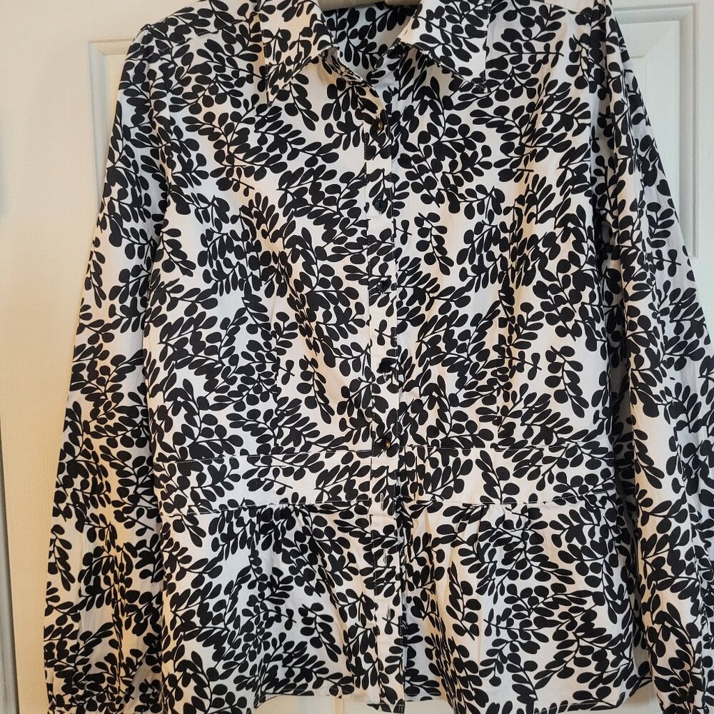 Apt 9 Stretch,  Womans large, Black and white